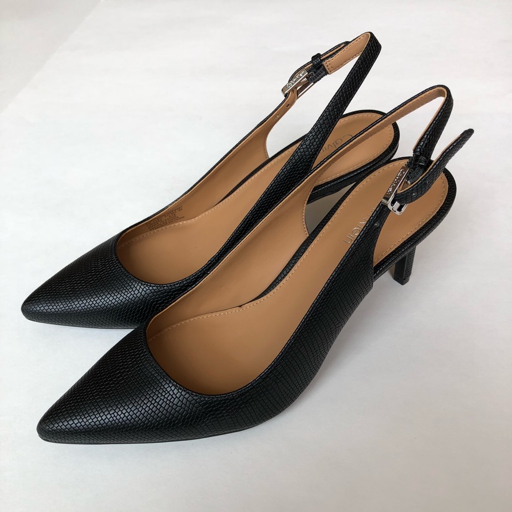 Calvin Klein Giovanna pumps.
